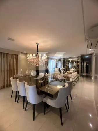 Apartamento Alto Padrão de 264m², 3 Dormitórios, sendo 3 Suítes e 4 Vagas no Condomínio Montblanc - Tatuapé 🏢