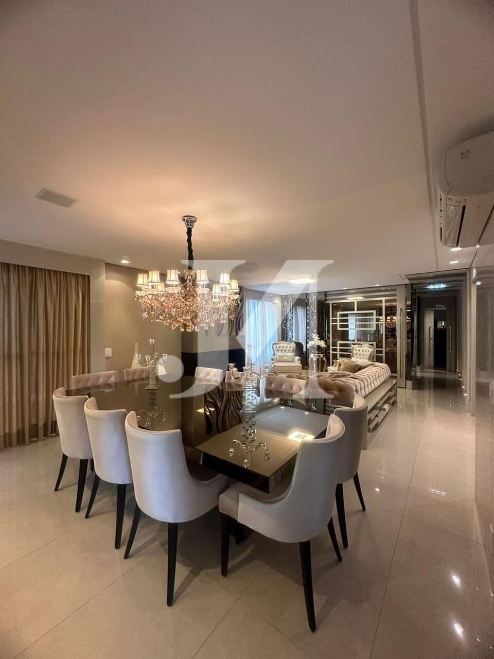 Apartamento Alto Padrão de 264m², 3 Dormitórios, sendo 3 Suítes e 4 Vagas no Condomínio Montblanc - Tatuapé 🏢