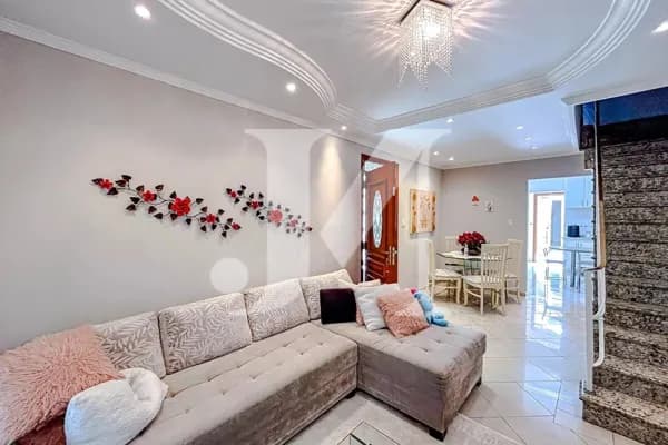 Sobrado Padrão de 130m², com 2 casas no mesmo quintal, ótimo para renda - Tatuapé. 🏢
