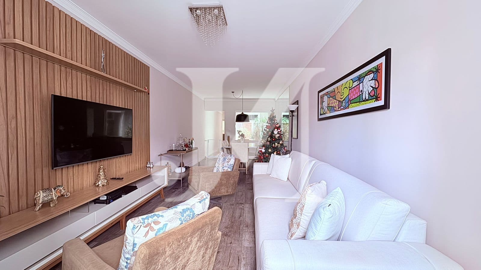 Sobrado Padrão de 180m², 3 Dormitórios, sendo 1 Suíte e 4 Vagas - Vila Formosa 🏢