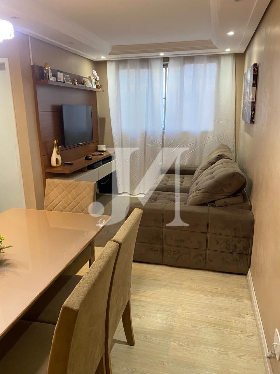 Apartamento de 56m², 2 Dormitórios e 1 Vaga no Condomínio Pedras Preciosas.