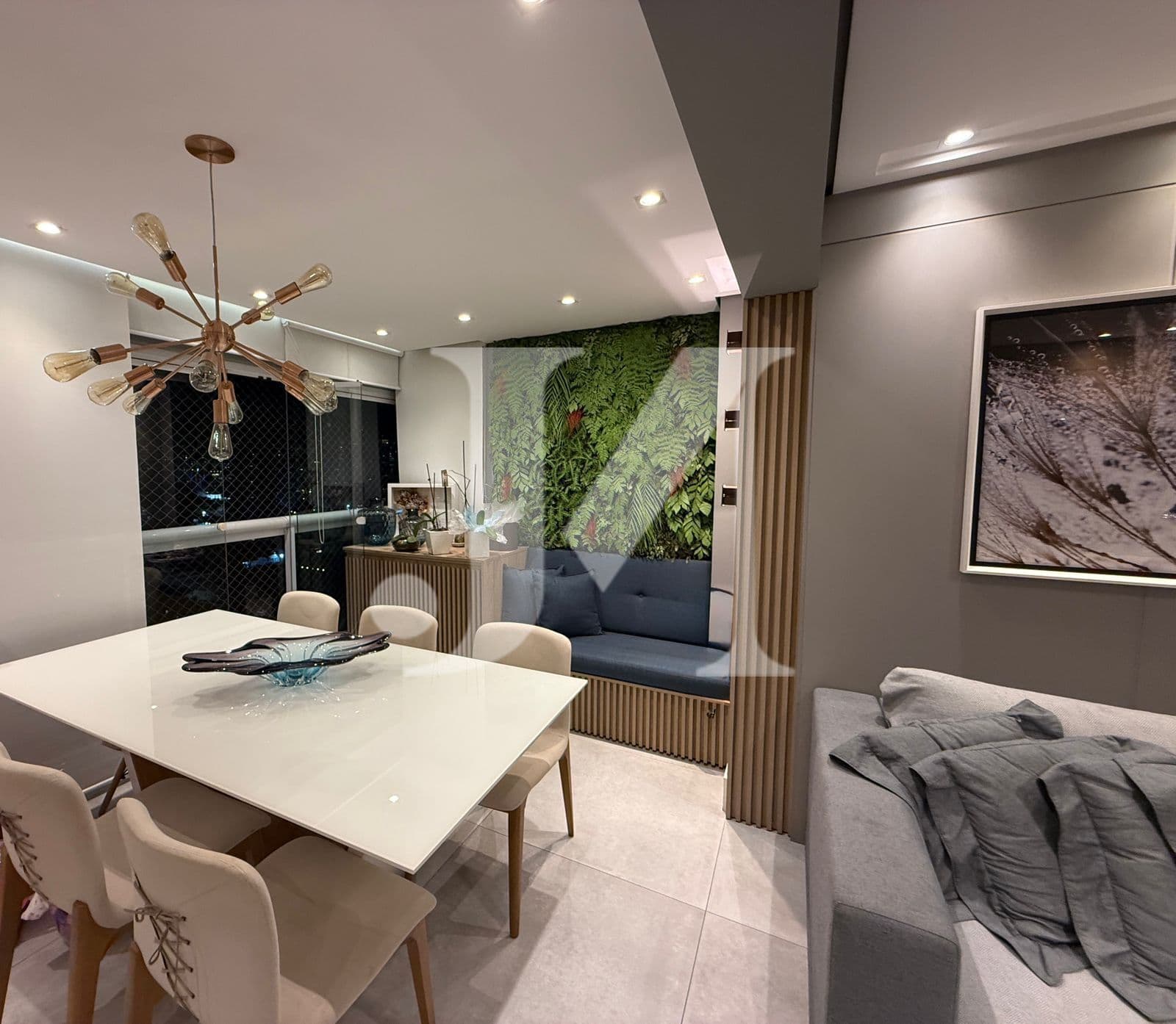 Apartamento de 92m², 2 Suítes, Sala ampliada e 2 Vagas no Condomínio Aristo Tatuapé.