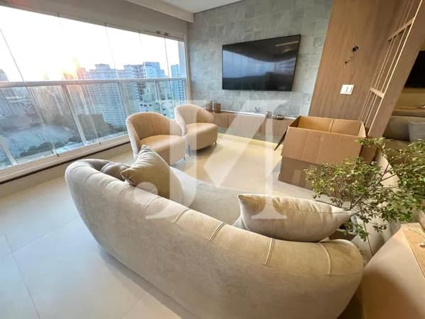 Cobertura alto Padrão com 160m², 3 Suítes e 4 Vagas no Condomínio Plazas de Madrid.