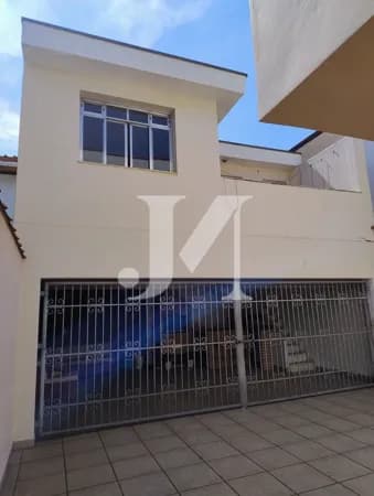Sobrado Padrão de 242m², 3 Dormitórios, sendo 1 Suíte e 7 Vagas - Penha🏢