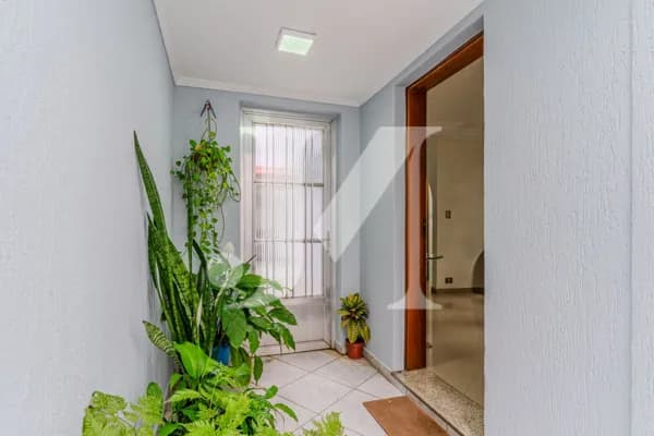 Casa Sobrado Alto Padrão de 153m², 3 Dormitórios com 1 Suíte e 3 Vagas de Garagem 🏢