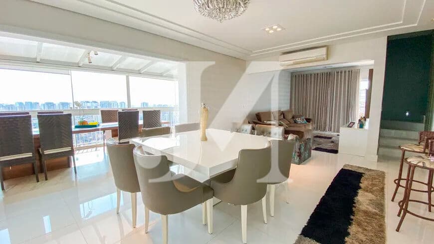 Apartamento Cobertura Duplex de 245m², 3 Suítes e 6 Vagas no Milano Club.