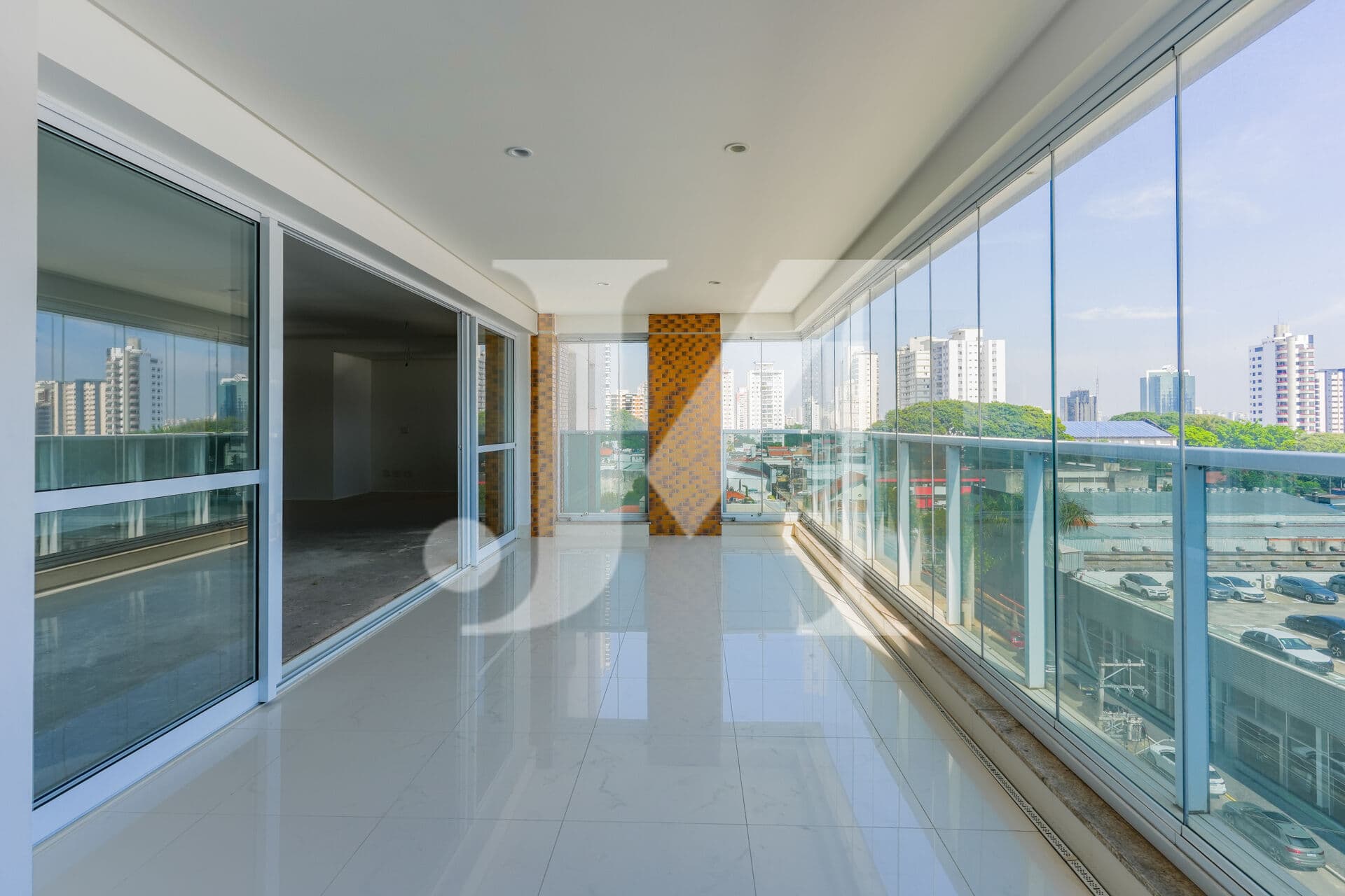 Apartamento de Alto Padrão de 227m² com 04 Dormitórios sendo todos súites, com depósito e 04 vagas de garagem, no Condomínio Alhambra de Granada - Altos do Tatuápe! 🏢