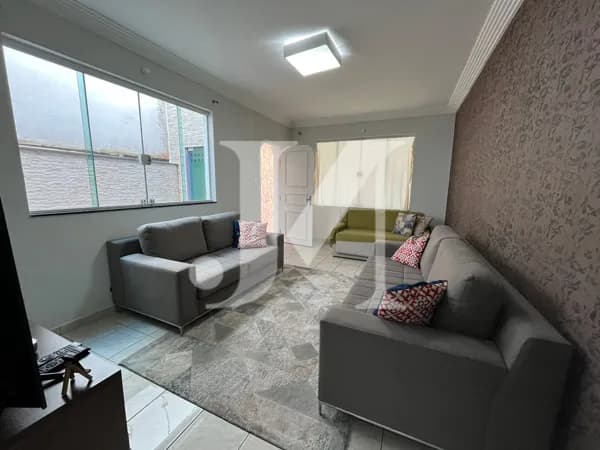 Sobrado de 162m², 3 Dormitórios com 2 Banheiros, 1 Lavabo e 2 Vagas para venda no Jardim Textil 🏢