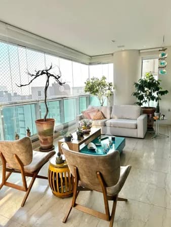 Apartamento Alto Padrão de 335m², 3 Suítes incluindo 1 closet exclusivo e 5 Vagas no Condomínio Bauhaus 🏢