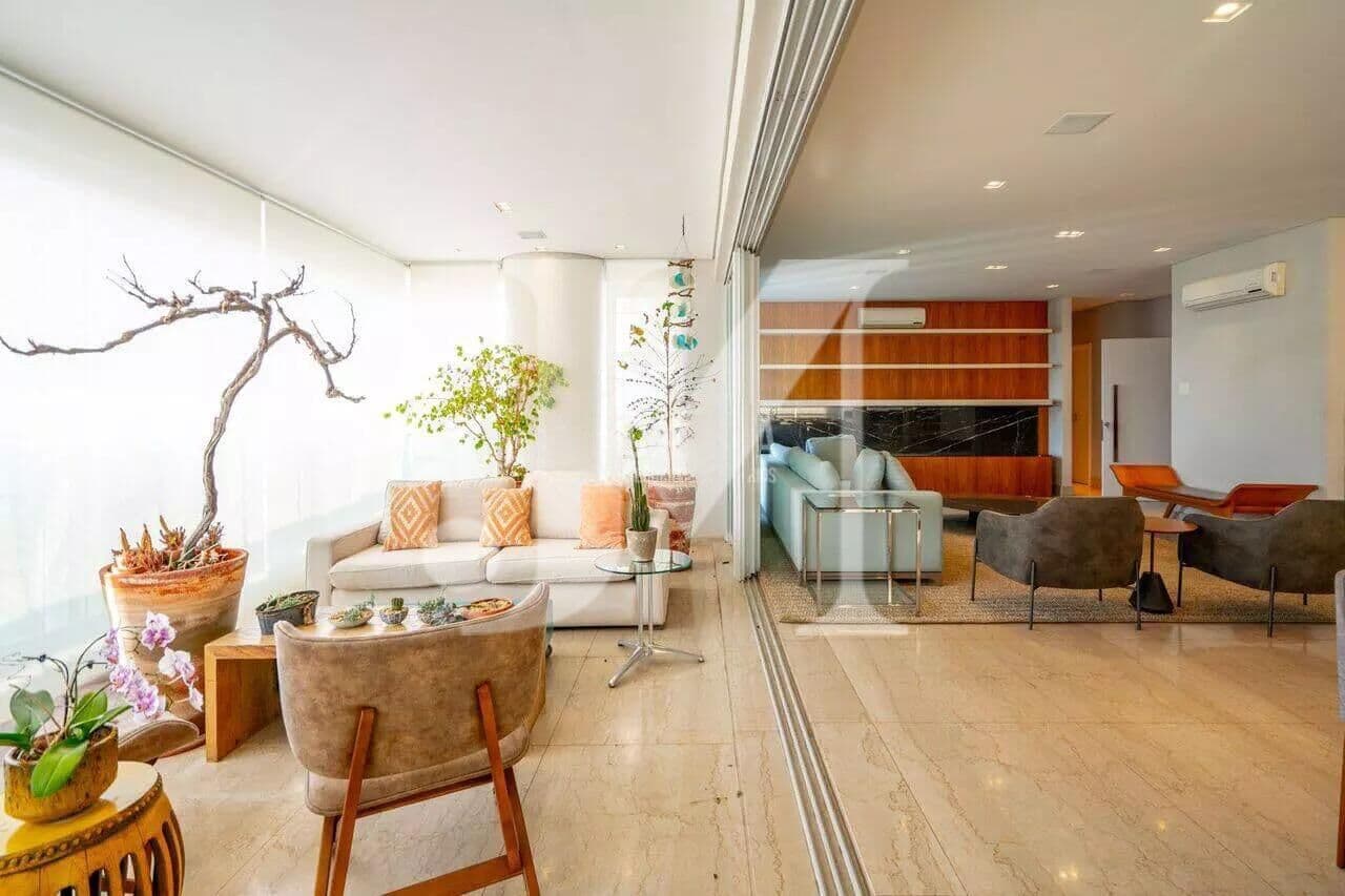 Apartamento Alto Padrão de 335m², 4 Suítes incluindo 1 suíte máster com escritório exclusivo e 5 Vagas no Condomínio Bauhaus 🏢