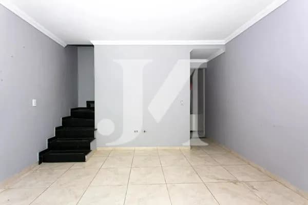 Sobrado Padrão de 80m², 2 Dormitórios, sendo 2 Suítes e 2 Vagas no Tatuapé 🏢