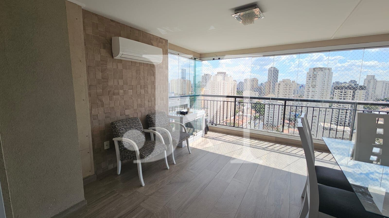 Apartamento Alto Padrão de 123m², 2 Dormitórios com 1 Suíte e 2 Vagas no Condomínio Giardino de San Felipe - Tatuapé 🏢