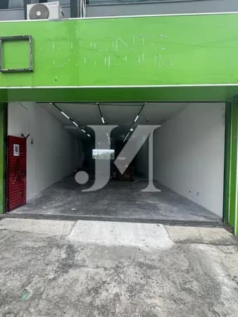 Prédio comercial salão mais subsolo e altos c dois banheiros - à venda - Vila Formosa.