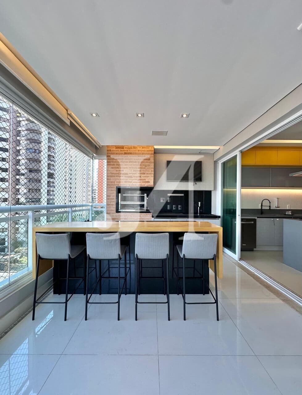 Apartamento Alto Padrão de 171m², 2 Dormitórios com 2 Suítes e 4 Vagas no Condomínio Edifício Maria Montessori 🏢