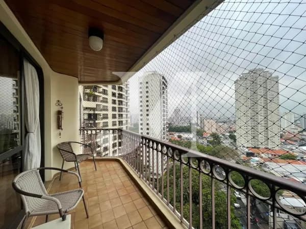 Apartamento Padrão de 150m², 4 Dormitórios com 3 Suítes e 3 Vagas no Condomínio Edifício Genova e Barcelona - Tatuapé🏢