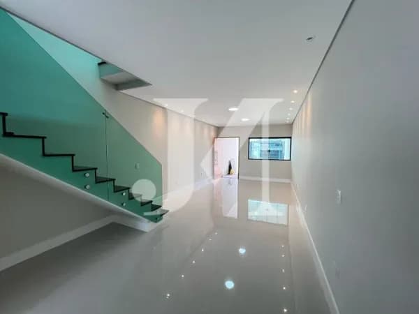 Casa sobrado de 145m² com 3 Suítes e 3 vagas de garagem - Vila Carrão.