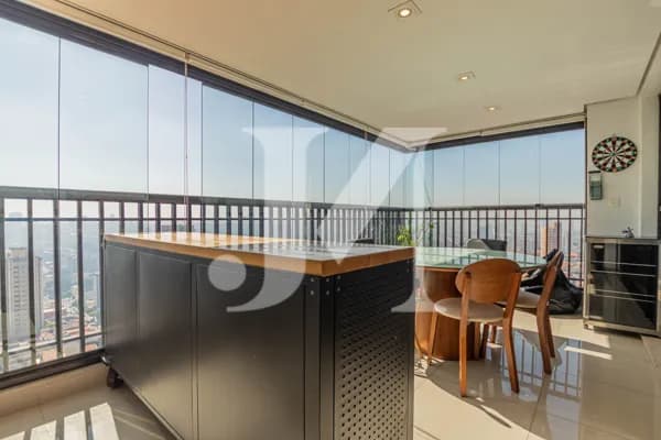 Apartamento de 105m², Varanda Gourmet, 3 Dormitórios, 1 Suíte e 2 Vagas no Condomínio Helbor New Tatuapé na Vila Carrão