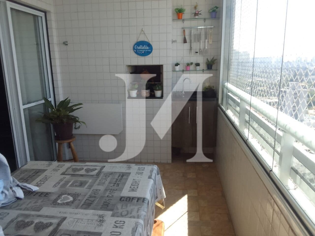 Apartamento de 98m², 3 Dormitórios sendo 1 Suíte, Escritório e 2 Vagas no Condomínio Vida Viva Tatuapé.