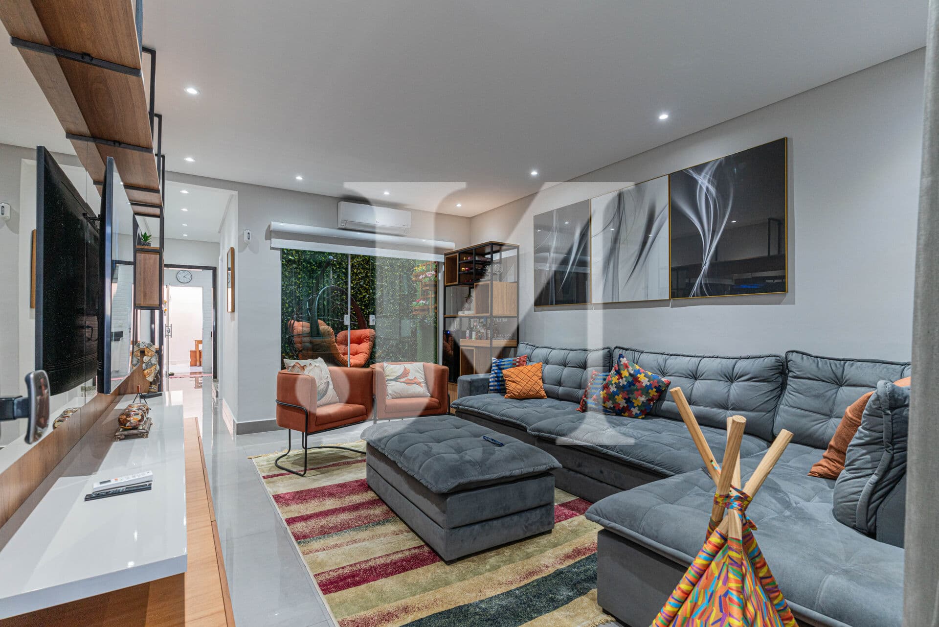 Casa sobrado de 170m², 3 Dormitórios com 1 Suíte e 2 Vagas disponível para venda na Vila Carrão