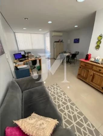 Casa Sobrado de 270m², 3 Dormitórios, 2 suites e 2 Vagas na - Vila Carrão.