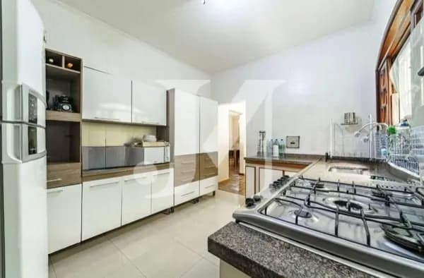 Casa sobrado de 210m², 3 Dormitórios sendo 1 Suíte e 3 Vagas na Chácara Belenzinho