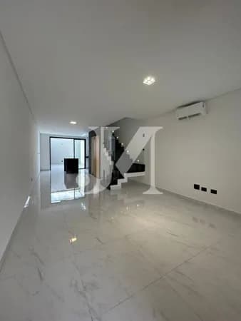 Sobrado Padrão de 100m², 3 Dormitórios, todos Suítes e 2 Vagas na Vila Carrão 🏢