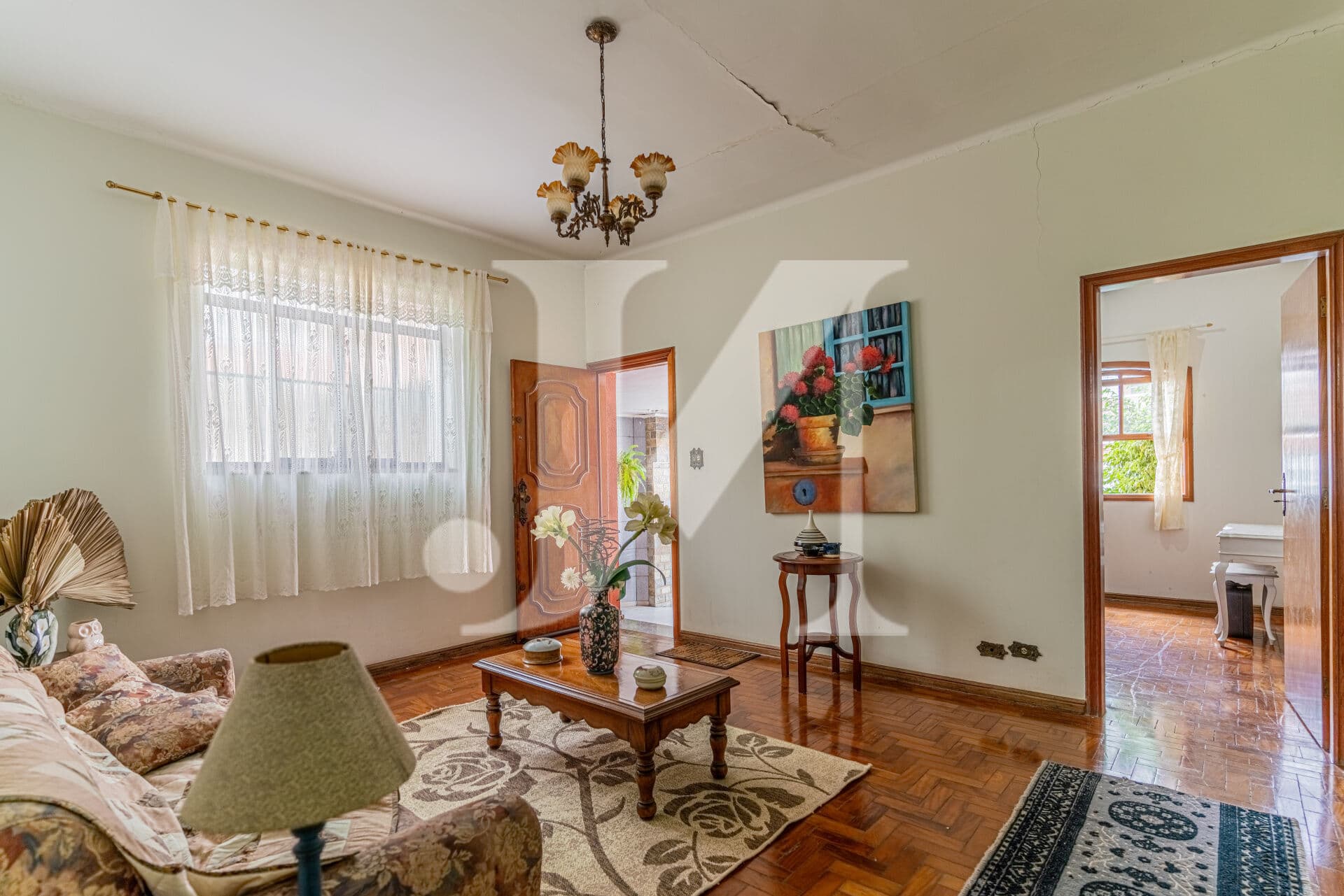 Casa Térrea de 288m², 3 Dormitórios, Área gourmet, Quintal grande e 4 Vagas de garagem 🏢