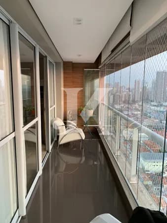 Apartamento de 89m², 2 Dormitórios sendo 1 Suíte e 2 Vagas no Condomínio Edifício Red Tatuapé. 🏢