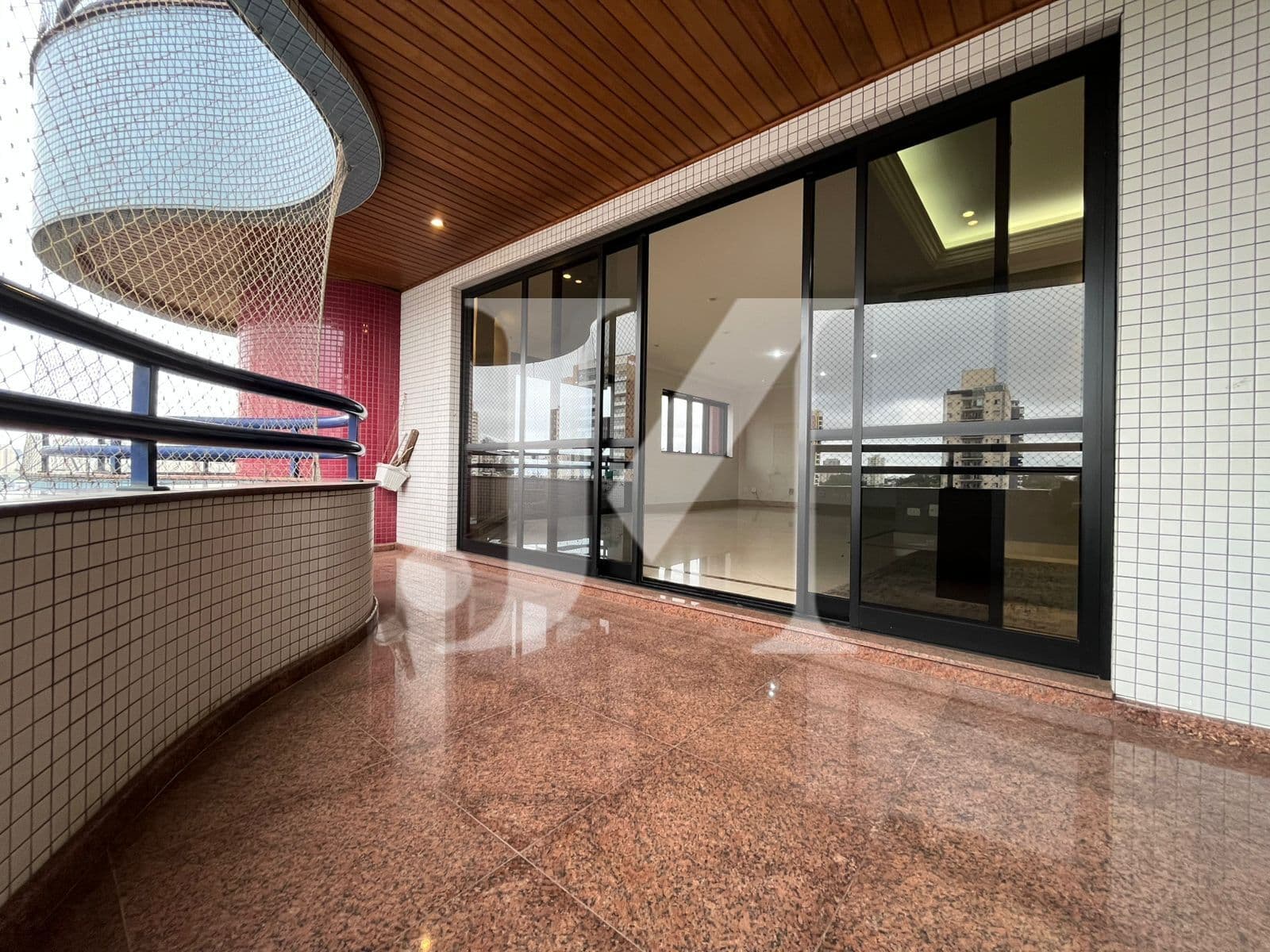Apartamento de 452m², 4 Dormitórios com 3 Suíte e 4 Vagas + Deposito no Condomínio Residencial Monte Carlo - Vila Carrão 🏢