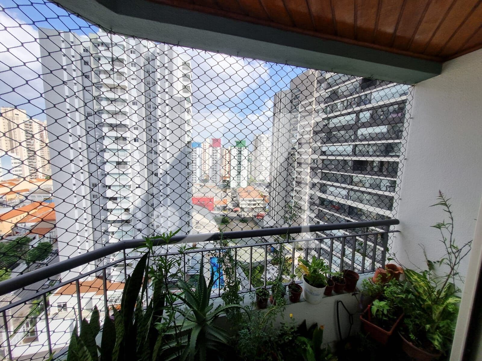 Apartamento de 85m², 2 Dormitórios sendo 1 Suíte, Sala ampliada e 2 Vagas no Condomínio Milano.