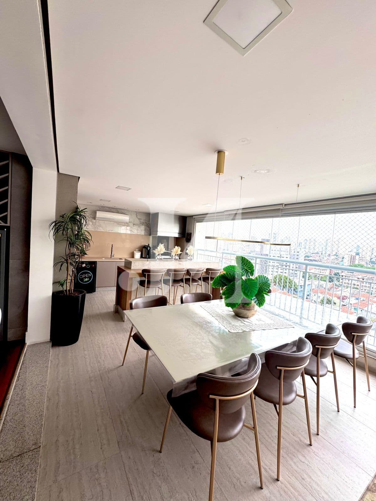 Apartamento Alto Padrão de 180m², 3 Suítes com Sala ampliada, Hall privativo com biometria facial e 3 Vagas no Condomínio L’essence Mooca🏢