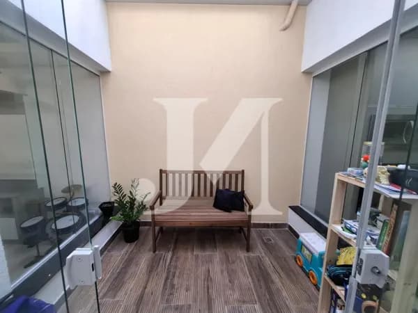 Casa sobrado de 200m² com 3 Dormitórios, 1 Suíte e 5 vagas de garagem - Vila Carrão.