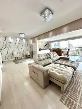 Apartamento de 135m², 3 Dormitórios sendo 2 Suítes e 2 Vagas no Condomínio Palazzo San Felipe.