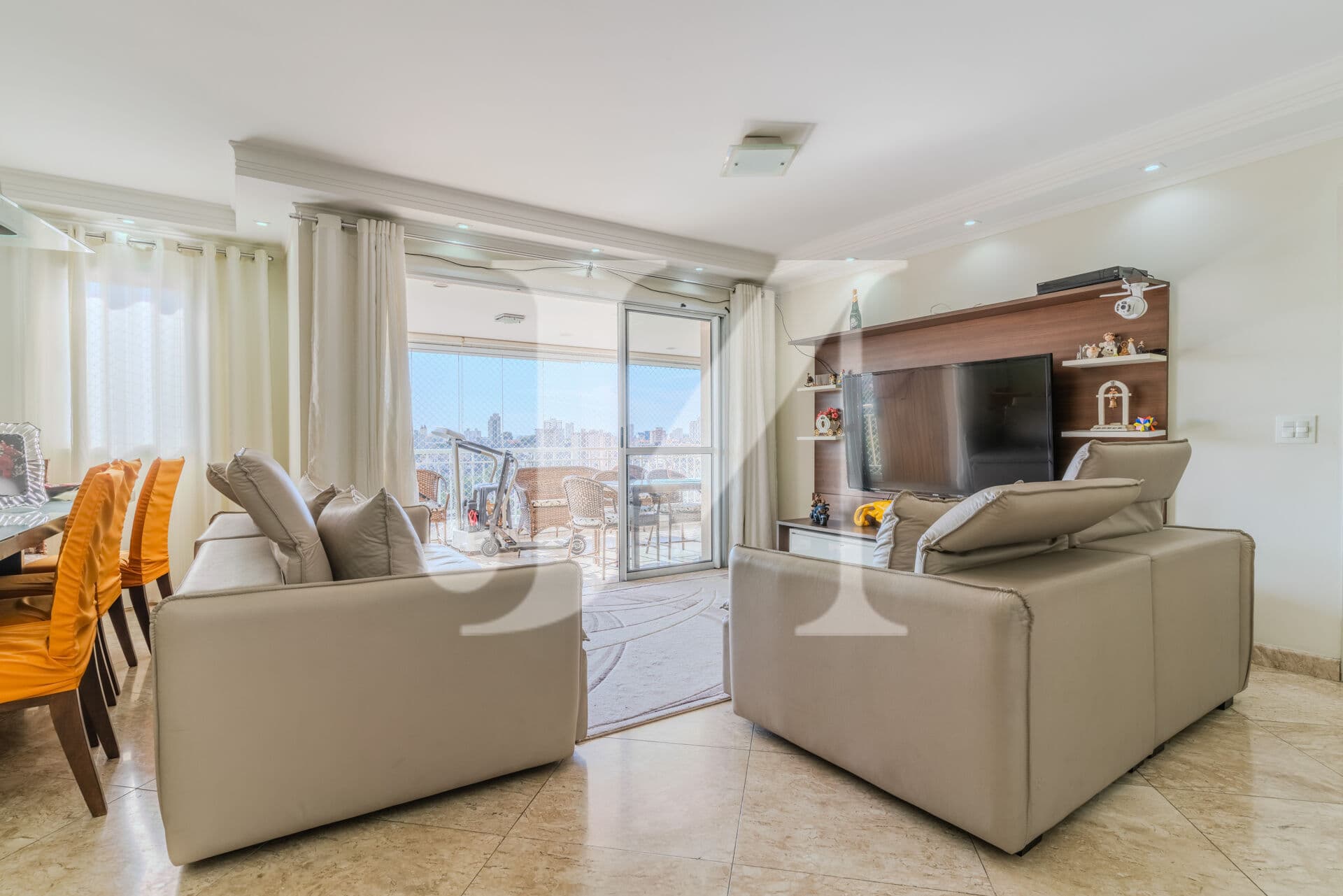 Apartamento de 124m², Varanda Gourmet, 3 Dormitórios, 1 Suíte e 2 Vagas para venda no Condomínio Felicitá no Carrão