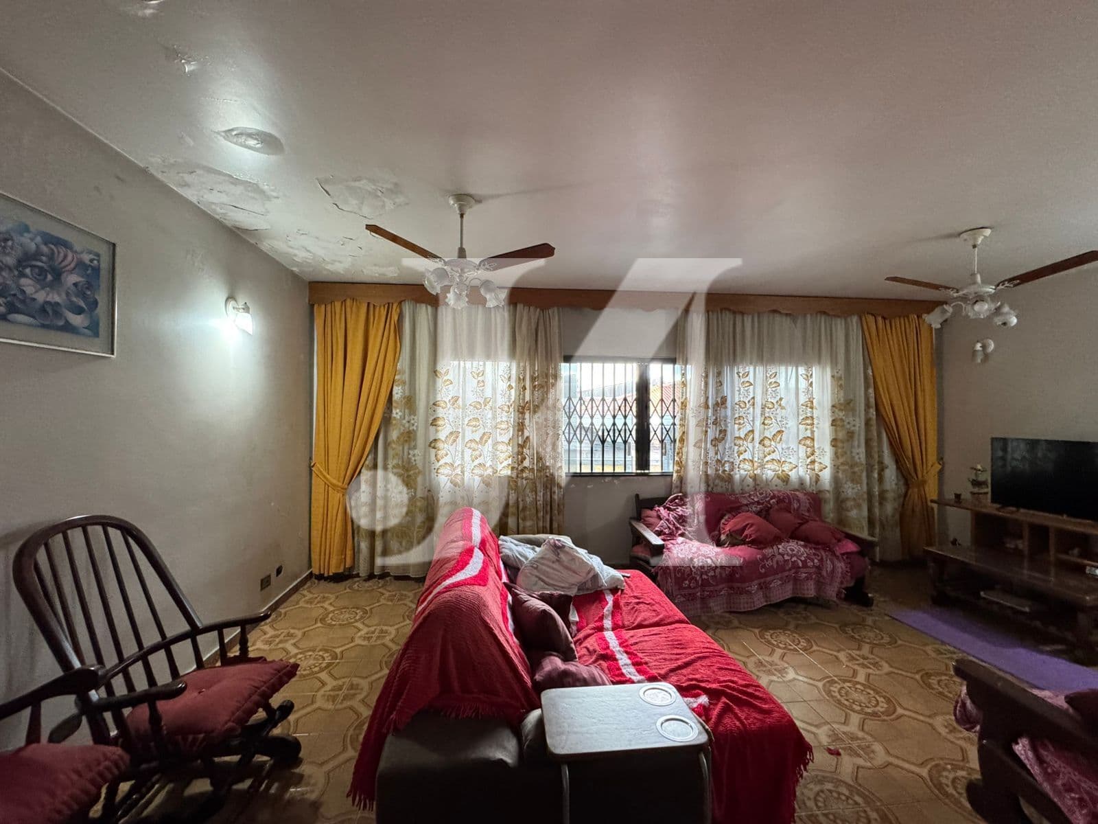Sobrado Padrão de 340m², 3 Dormitórios, sendo 1 Suítes e 3 Vagas na Vila Carrão 🏢
