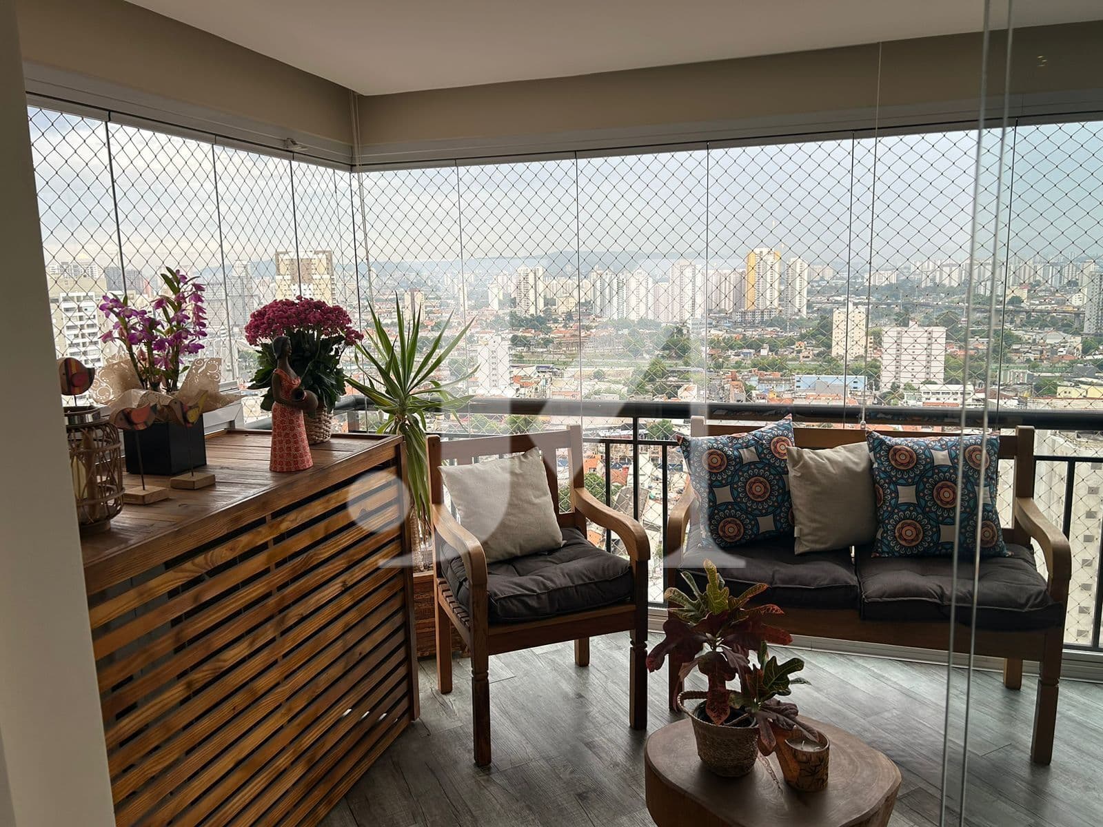 Apartamento de 99m², 3 Dormitórios sendo 1 Suíte e 2 Vagas no Condomínio Edifício Spettacolo Tatuapé.