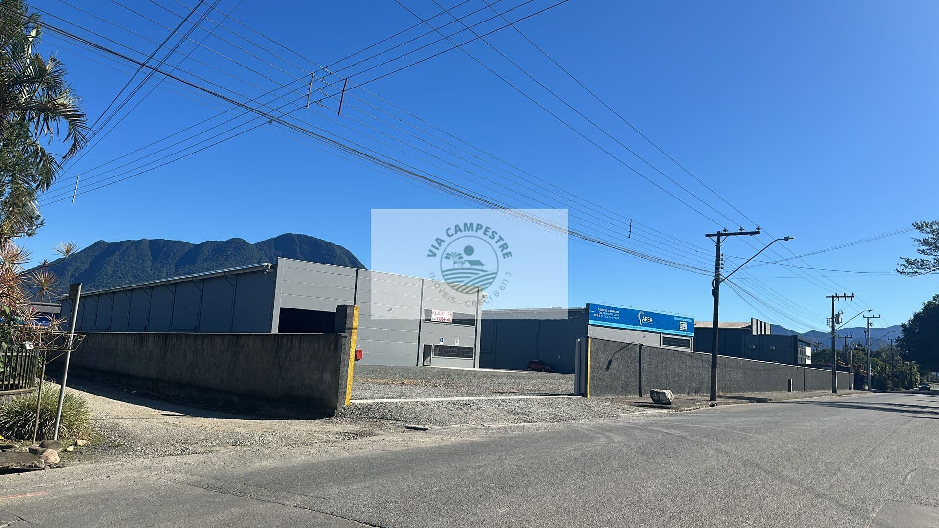 Galpão para locação com 2.500 m², novo, próximo a BR-101 em Pirabeiraba