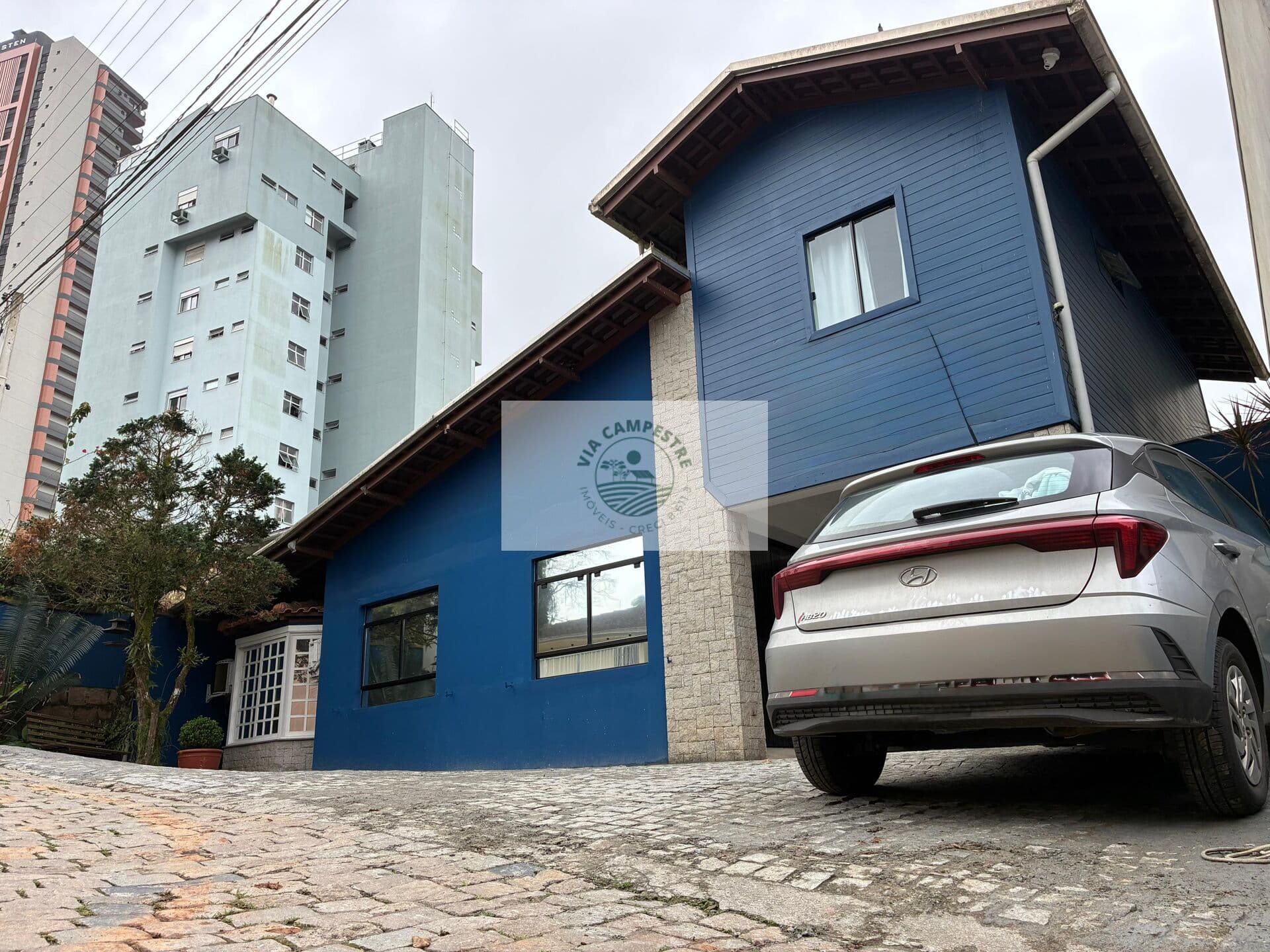 Casa Sobrado comercial no bairro Atiradores