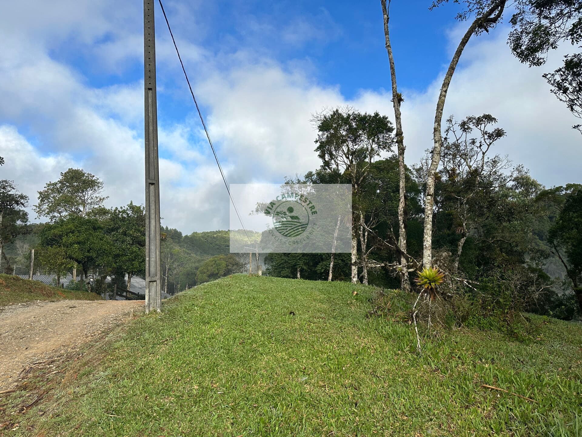 Terreno para sitio na subida da serra, condominio fechado, pagamento parcelado facilitado
