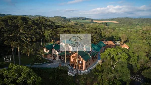 OPORTUNIDADE singular em Campo Alegre, SC - estilo “Porteira Fechada”. Pousada com área de 100 mil m², rio com belíssima Cachoeira, 22 suites