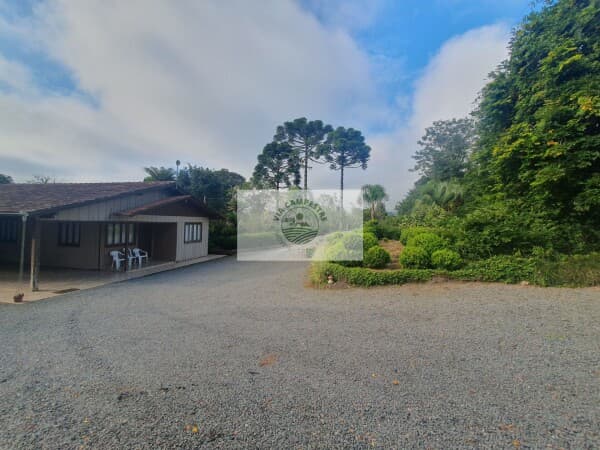 Sítio com 46.000 m², zona urbana, otimo para condominio fechado ou loteamento, aceita permuta