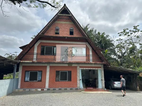 Terreno com 9.292 m2, de frente para o asfalto, Estrada Timbé, com 2 casas, galpão, rancho