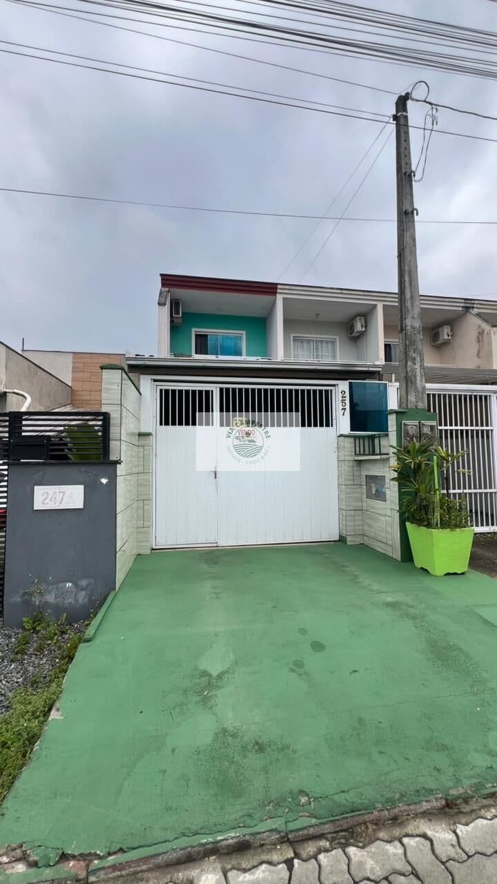 Sobrado Geminado no bairro Vila Nova