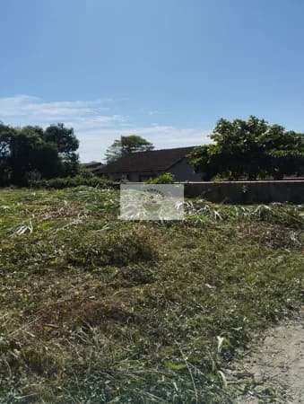 Terreno escriturado com 478,40 m2, alto, limpo, pronto para construir