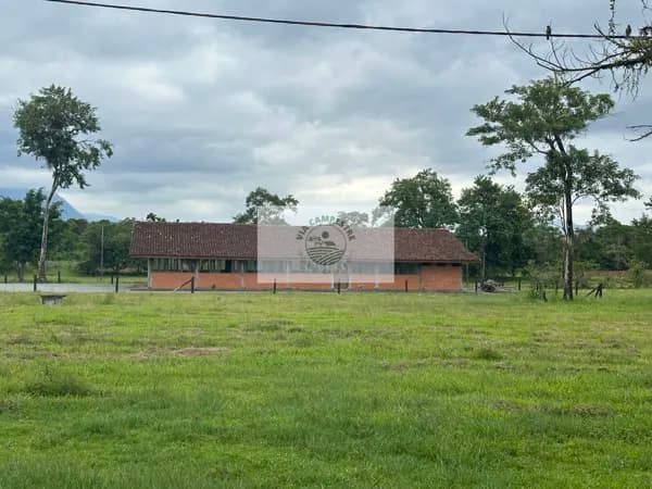 Terreno plano unico na região com 43.946 m², frente de 142,00 metros, Rua Dorothovio do Nascimento