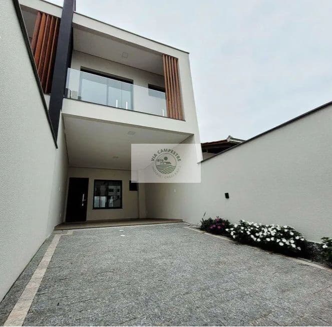 Sobrado Alto Padrão no Saguaçu