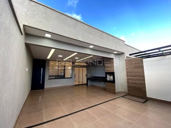 Casa Bangalô em Setor Cristina II Expansão, Trindade/GO