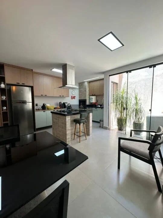 Casa em Condomínio fechado villa di Capri em Cuiabá