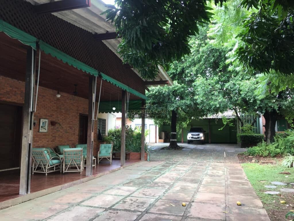 Casa residencial ou comercial no Bairro Santa Rosa em Cuiabá