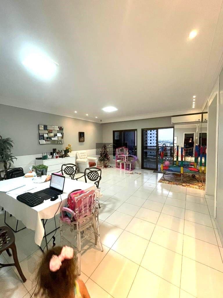 Apartamento Alto Padrão no condomonio Solar D´America em Cuiabá